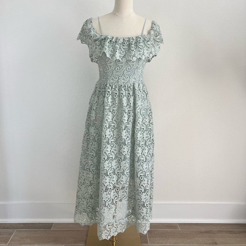 H&M Bridal Bridesmaid Embroidered Lace Off-Shoulder Midi Dress Women’s Size 4